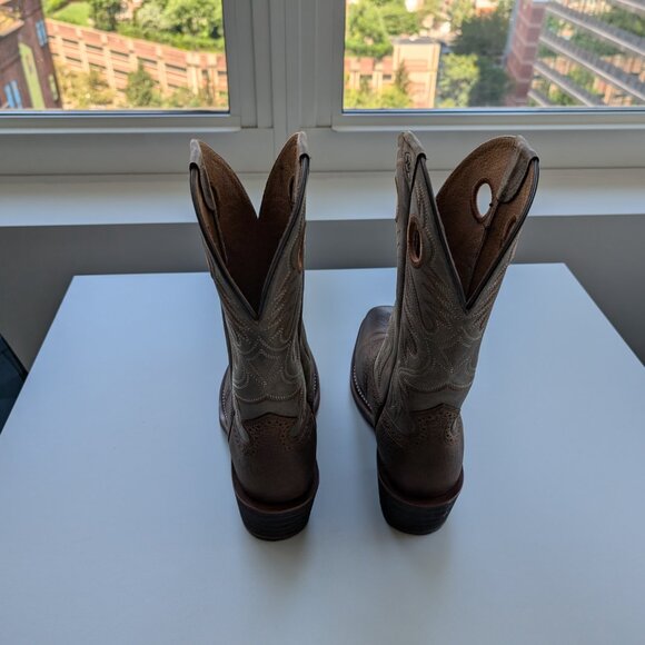 Ariat Heritage Roughstock Western Boot - 9 EE (Wide) - Earth / Brown Bomber - Picture 8 of 8